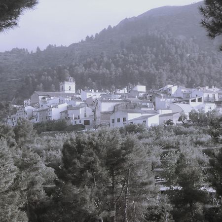 Alojamiento Rural El Metge Penàguila Kültér fotó